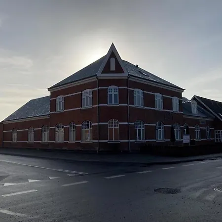 Signinn بيت شباب فاردي